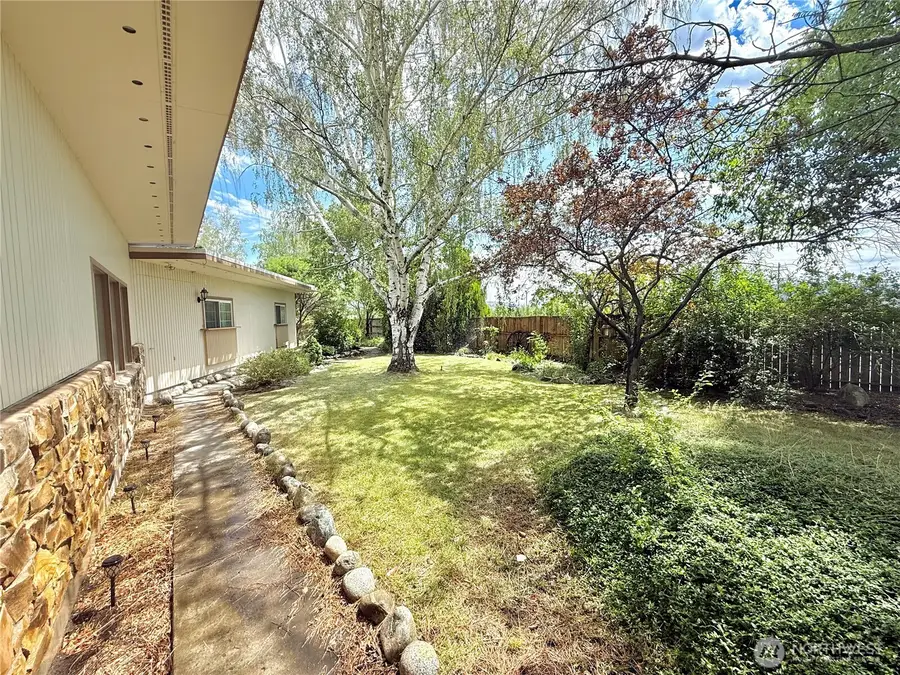 63 Kermal Road, Omak, WA 98841 - #3