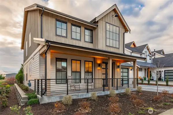204 Pebblebrook Drive, Lynden, WA 98264