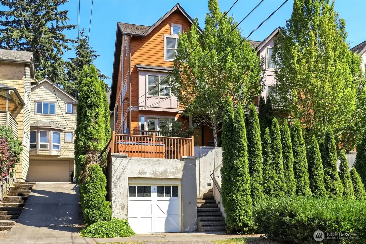 3128 Franklin Avenue E #B, Seattle, WA 98102 - #1