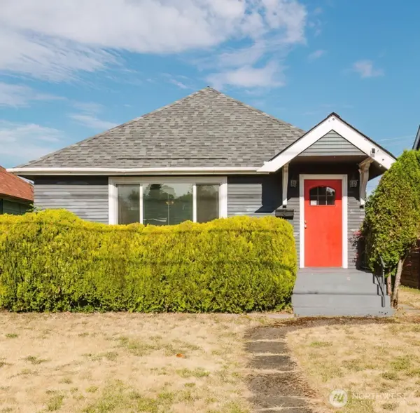 1108 Warren Avenue, Bremerton, WA 98337