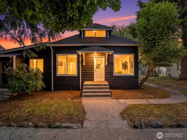 505 Burnett Avenue S, Renton, WA 98057