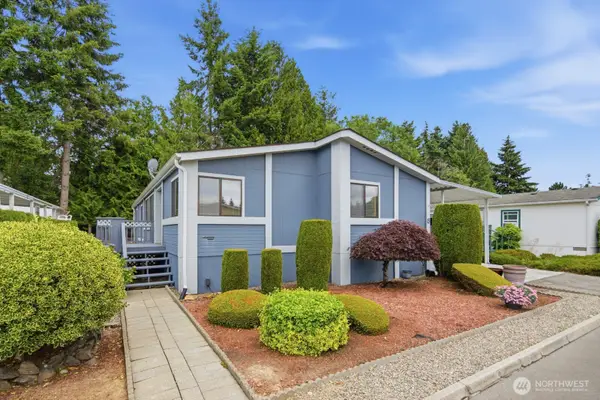 1427 100th Street Sw #8, Everett, WA 98204