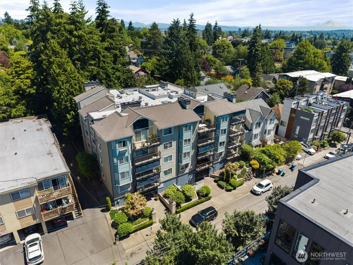 8720 Phinney Avenue N #21, Seattle, WA 98103 - #1