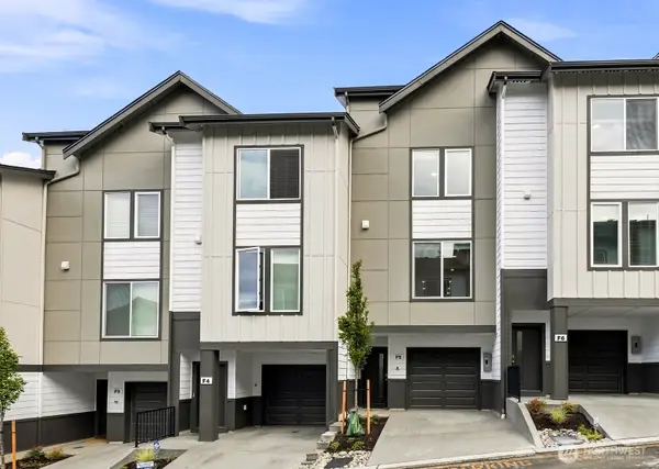 16830 20th Avenue W #D7, Lynnwood, WA 98037