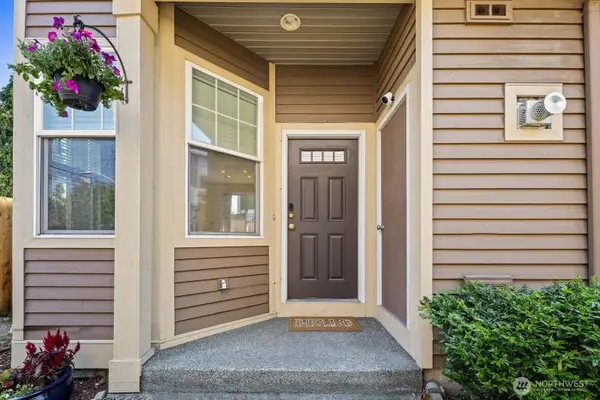 10543 Midvale Avenue N #A, Seattle, WA 98133