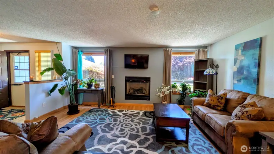 14611 Meadows Court E, Tacoma, WA 98445 - #2