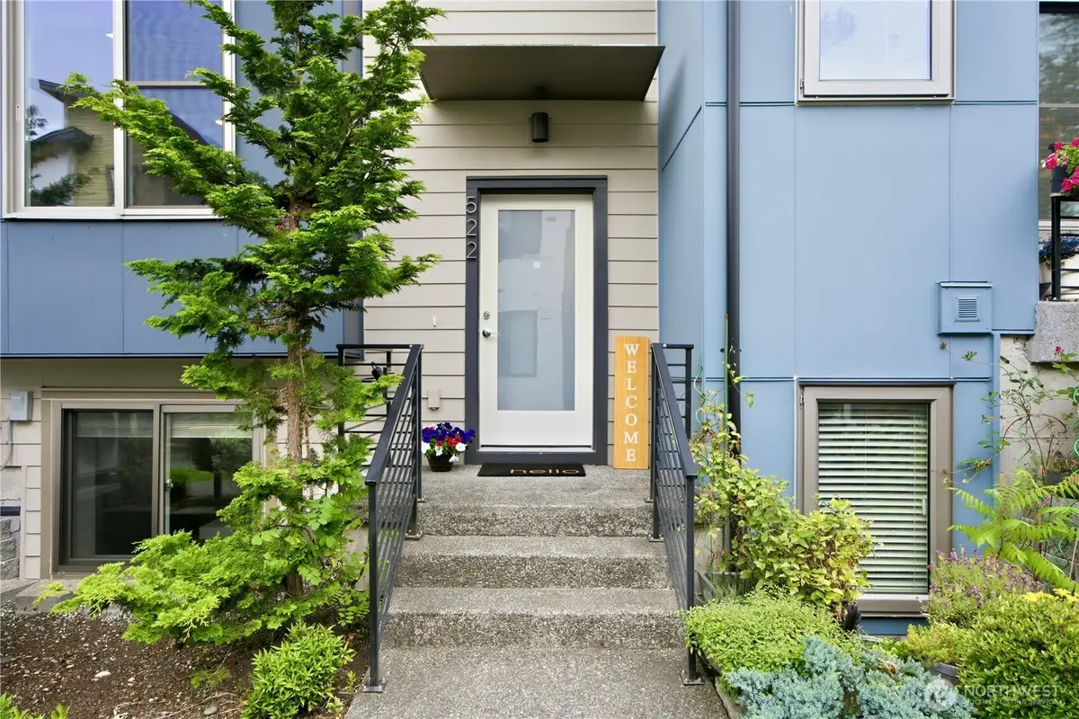 522 Glacier Walk Se, Sammamish, WA 98074 - #1
