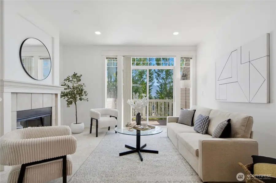 23120 SE Black Nugget Road #C3, Issaquah, WA 98029 - #2
