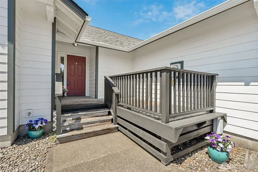 605 E Chance A La Mer Ne, Ocean Shores, WA 98569 - #3