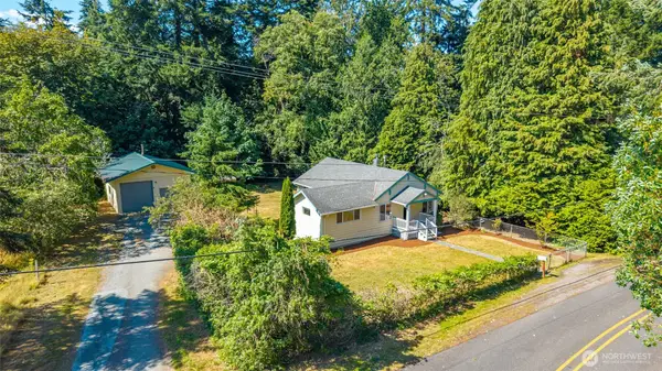 6350 Brighton Beach Road, Clinton, WA 98236