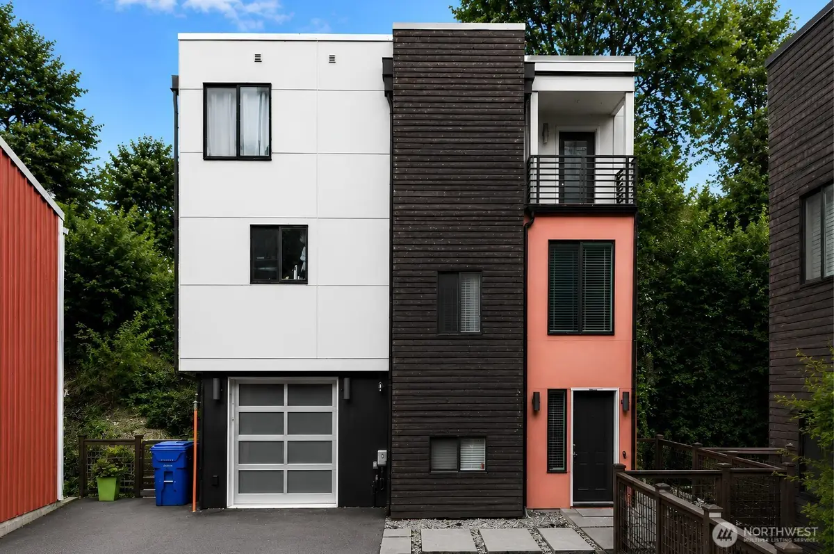 2122 NE 89th St, Seattle, WA 98115 - #1