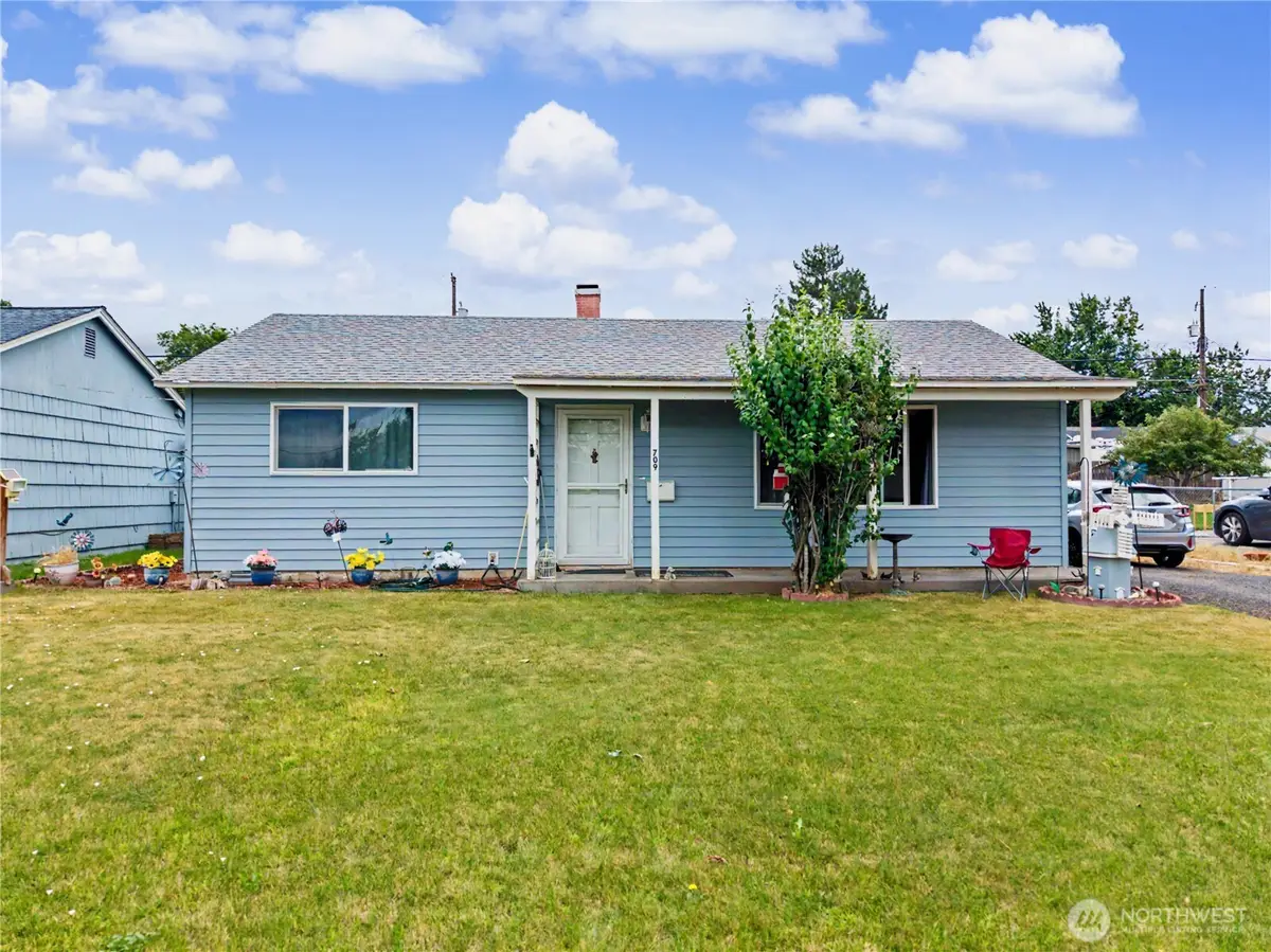 709 S Hawthorne Drive, Moses Lake, WA 98837 - #1