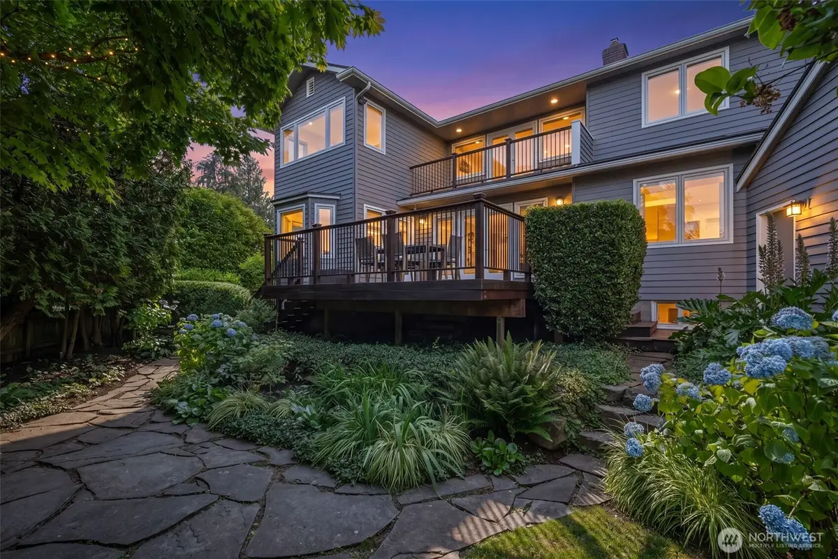 5716 Ann Arbor Avenue Ne, Seattle, WA 98105 - #1