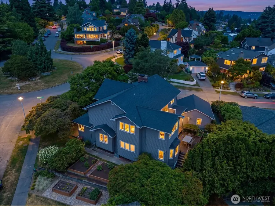 5716 Ann Arbor Avenue Ne, Seattle, WA 98105 - #2