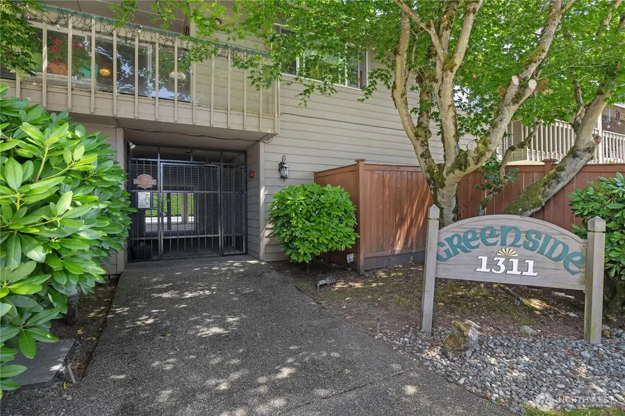 1311 N Highlands Parkway #1, Tacoma, WA 98406 - #2