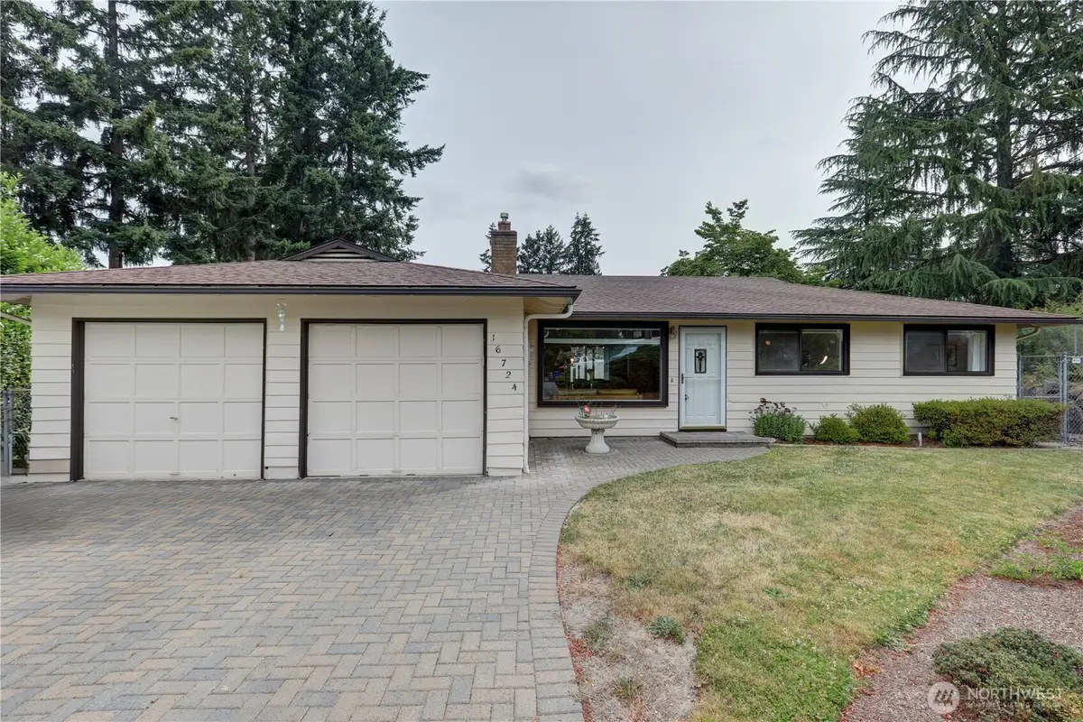 16724 NE 22nd Street, Bellevue, WA 98008 - #1