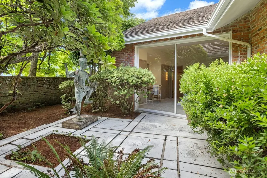 6016 NE Keswick Drive, Seattle, WA 98105 - #3