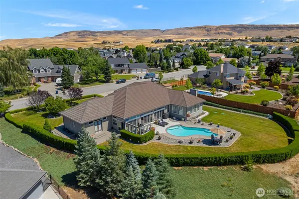2286 Grand Avenue, East Wenatchee, WA 98802