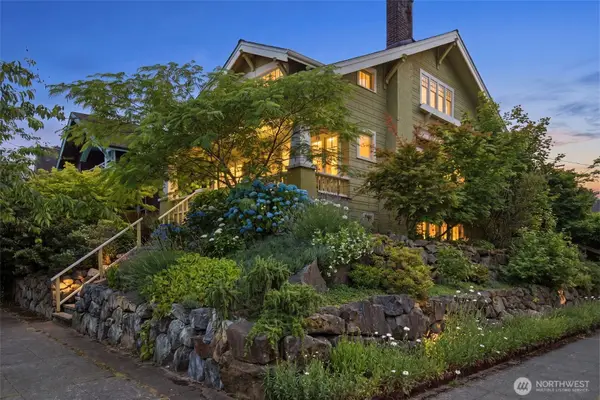 5521 12 Avenue Ne, Seattle, WA 98105