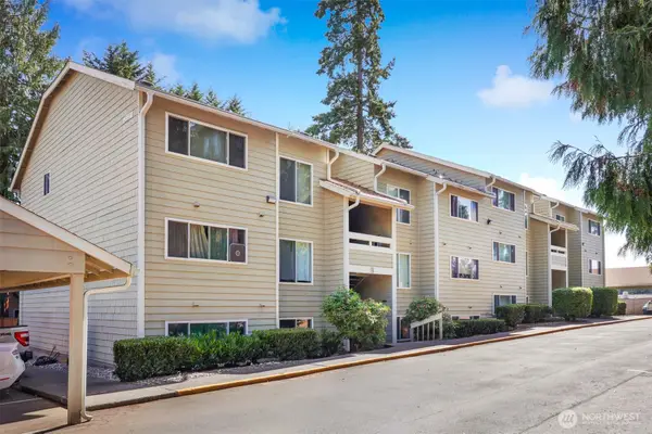 20325 19th Avenue Ne #B102, Shoreline, WA 98155
