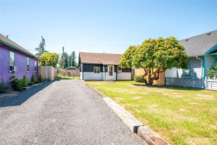 325 23rd Avenue, Longview, WA 98632 - #3