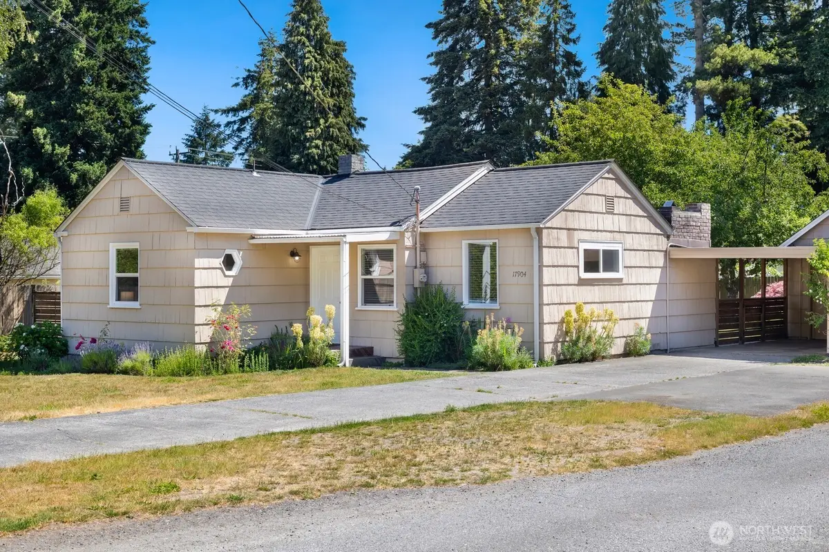 17904 8th Avenue Ne, Shoreline, WA 98155 - #1