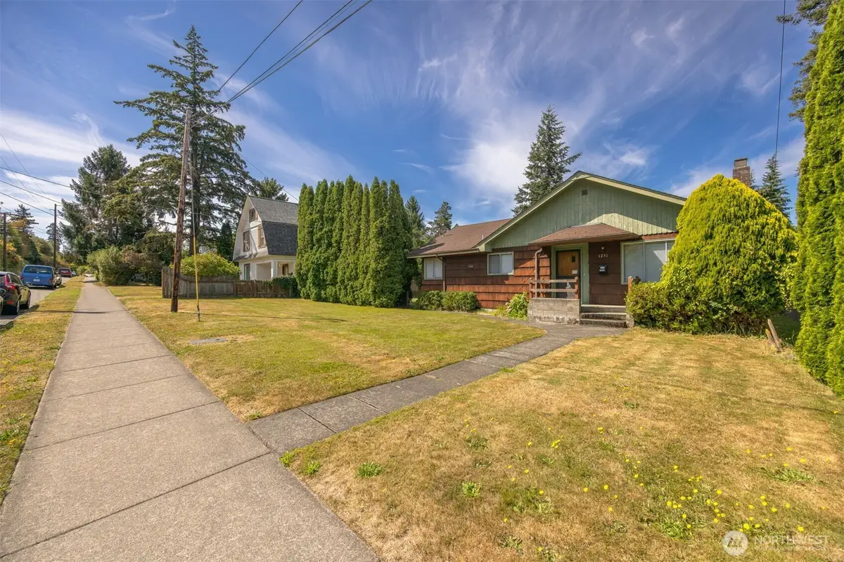 1251 Humboldt Street, Bellingham, WA 98225 - #1