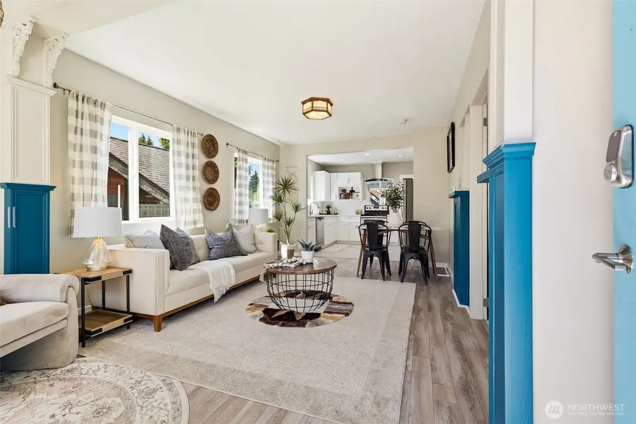 8123 49th Avenue S, Seattle, WA 98118 - #3