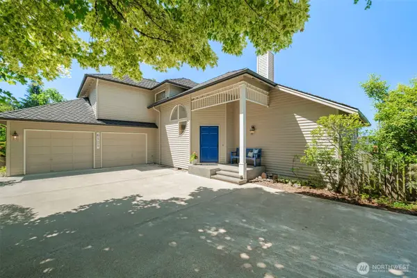 6121 NE 152nd Street, Kenmore, WA 98028