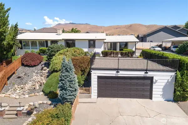 330 Sunnyslope Heights, Wenatchee, WA 98801