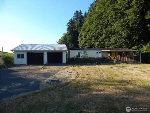 222 Salmon Street, Clallam Bay, WA 98326