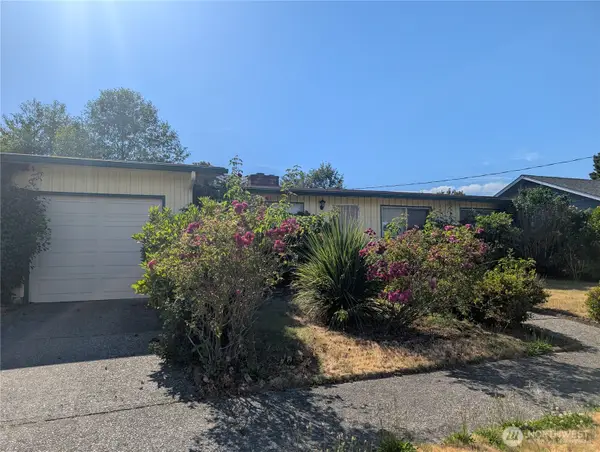 6871 27th Avenue S, Seattle, WA 98108