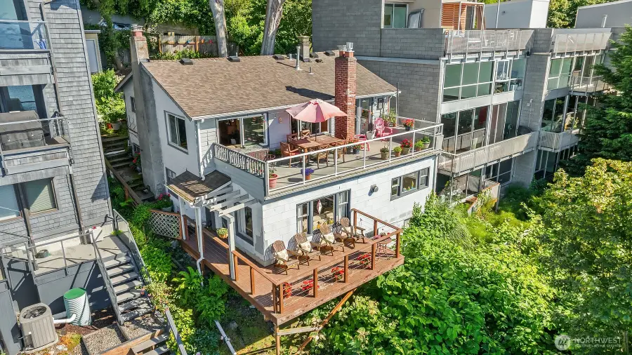 2115 Bonair Drive Sw, Seattle, WA 98116 - #2