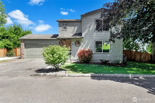 9834 NE 140th Place, Kirkland, WA 98034