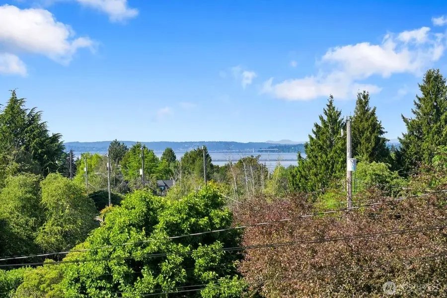 4631 48th Avenue S, Seattle, WA 98118 - #3