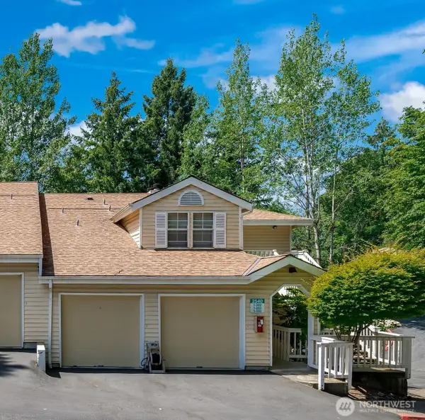 2540 118th Avenue Se #202, Bellevue, WA 98005