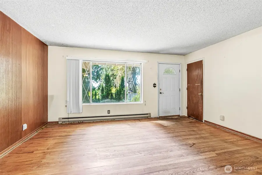 3739 Columbia Heights Road, Longview, WA 98632 - #3