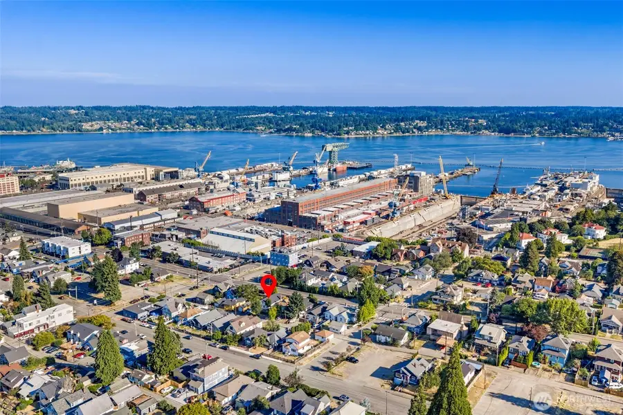 1216 Burwell St, Bremerton, WA 98337 - #3