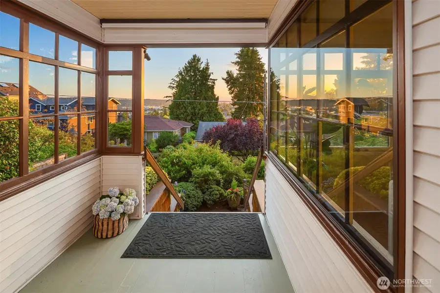 6044 2nd Avenue Nw, Seattle, WA 98107 - #2