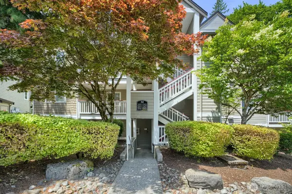 18501 SE Newport Way #M352, Issaquah, WA 98027