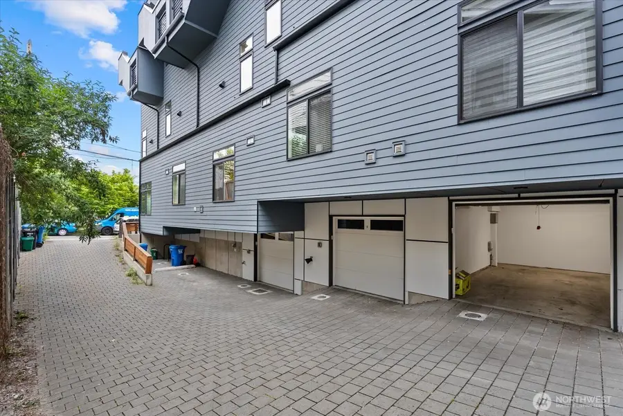 966 N Allen Place, Seattle, WA 98103 - #2