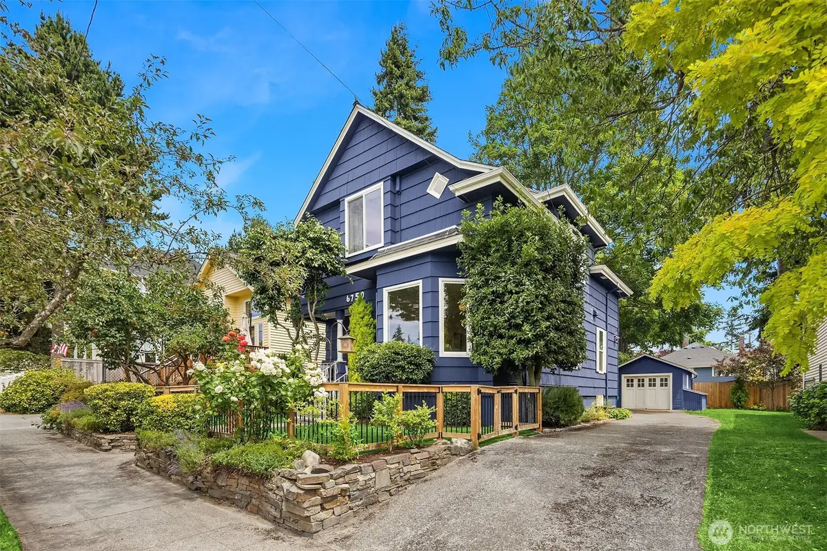 6750 26th Avenue Nw, Seattle, WA 98117 - #1
