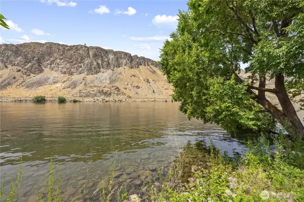 27 N Shore Drive #16, Orondo, WA 98843