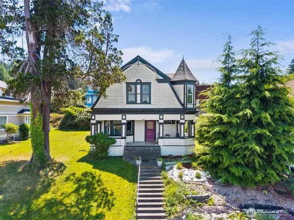 714 W First Street, South Bend, WA 98586