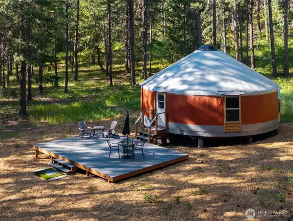 39 Ulrich Lane, Mazama, WA 98833