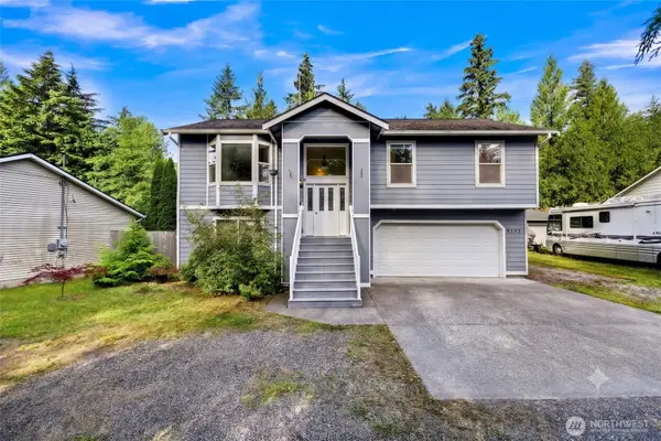 642 Sprague Valley Drive, Maple Falls, WA 98266