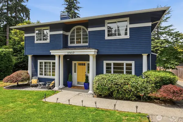 2307 108th Avenue Se, Bellevue, WA 98004