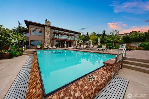 51 Pine Street #202, Edmonds, WA 98020