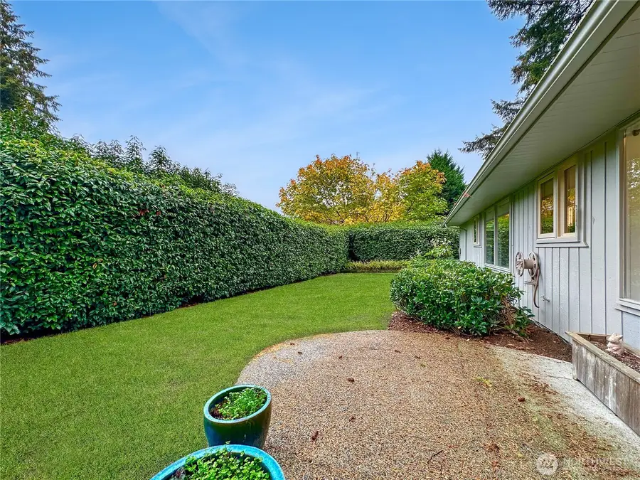 7920 NE 26th Street, Medina, WA 98039 - #2