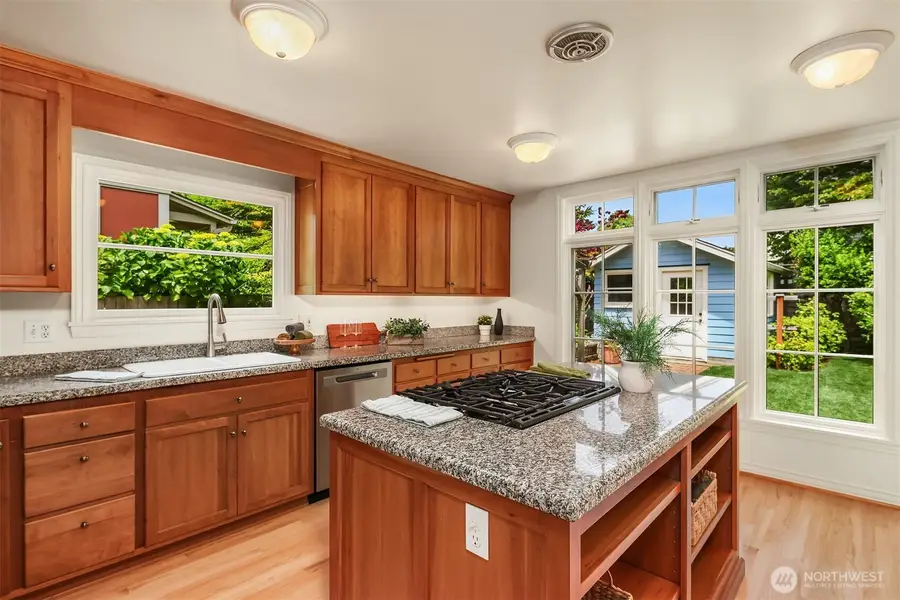 2852 NW 62nd Street, Seattle, WA 98107 - #2